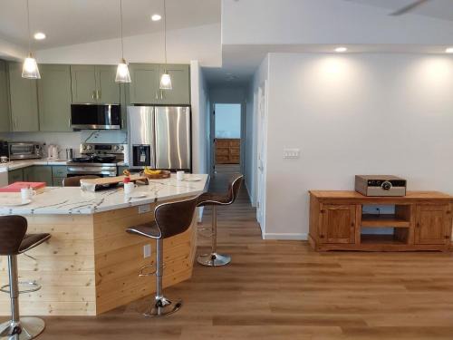 Ainaloa House | Ainaloa Home of Big Island for Queens size bedroom