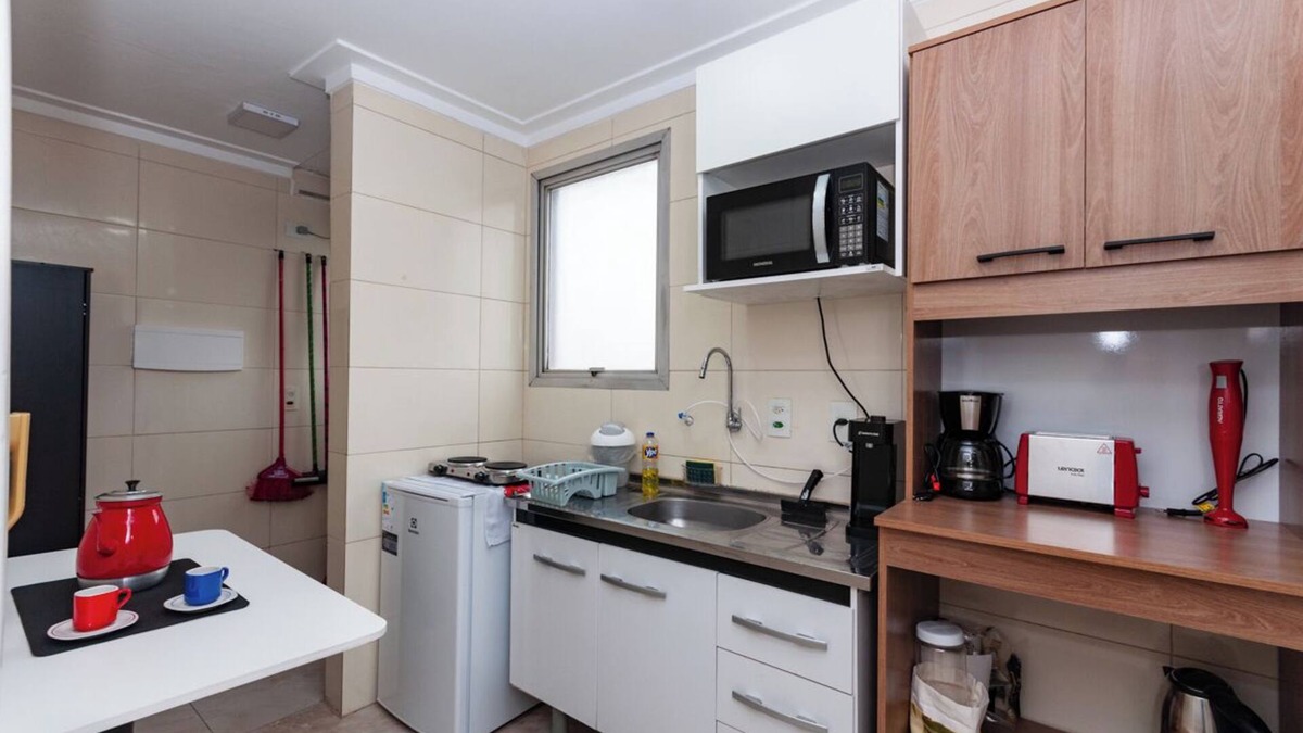 Lapa de Baixo Apartment | Air-conditioned 2-bedroom apartment close to everything, pet and child friendly