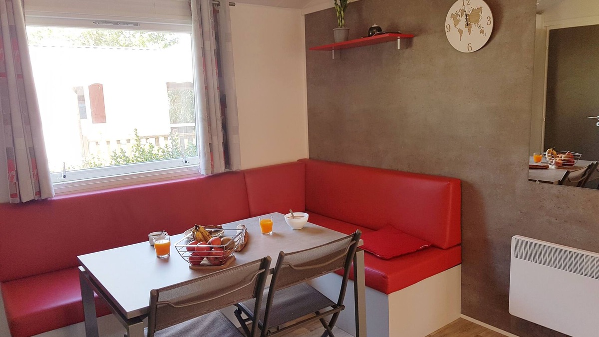 Talmont-Saint-Hilaire House | Air-conditioned mobile home 4/6 pers at Loyada campsite *