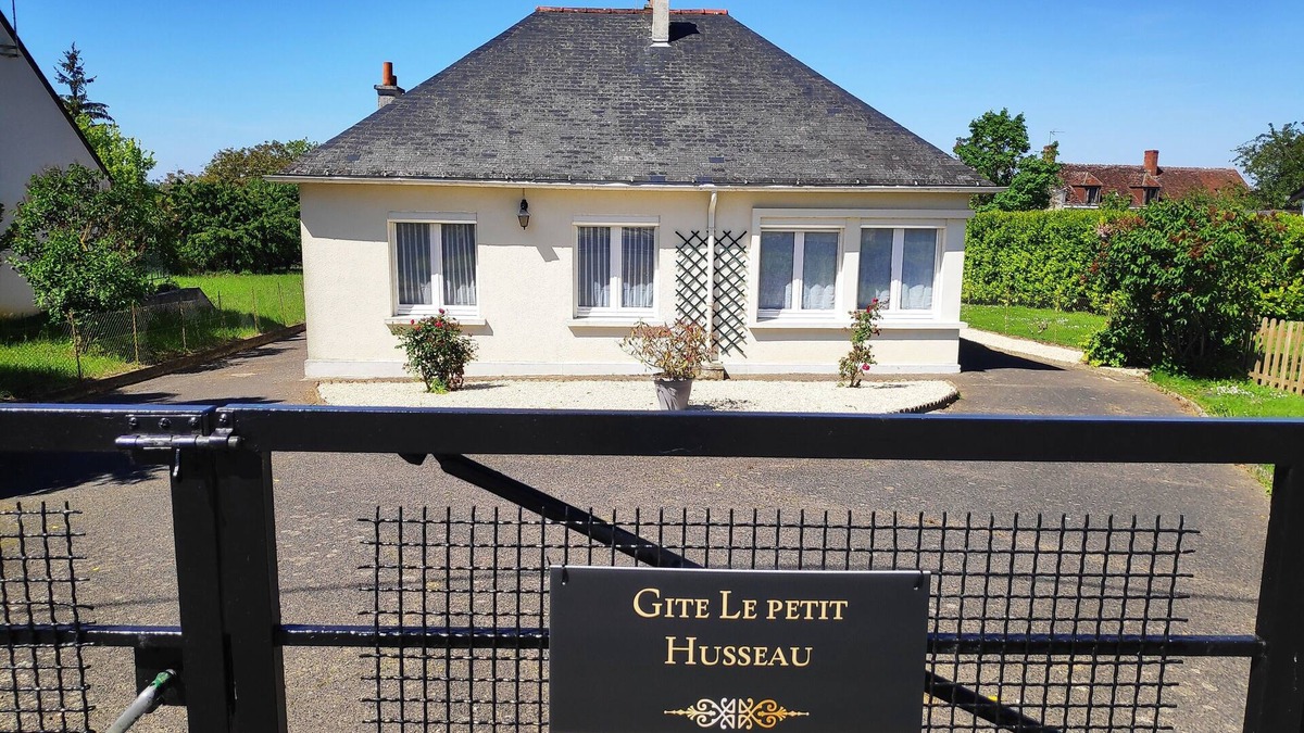 Montlouis-sur-Loire House | Air-conditioned cottage in the Loire Valley