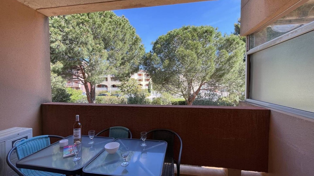 La Faviere Apartment | AIR-CONDITIONED APARTMENT LES RIVES DE LA FAVIERE