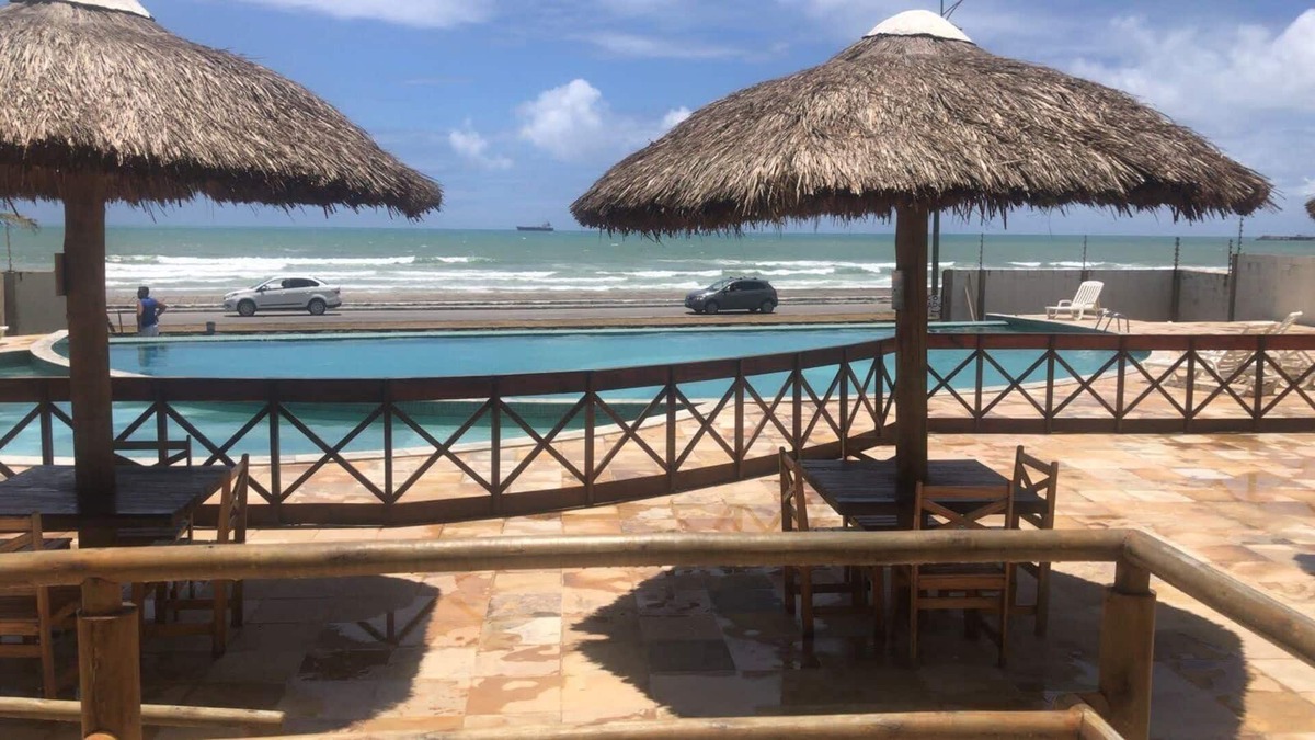 Trapiche da Barra Apartment | Air-conditioned 2-bedroom apartment FRONTING THE SEA