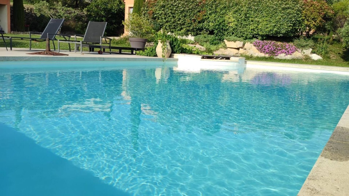 Bedoin House | Air-conditioned 4-person villa with private heated pool