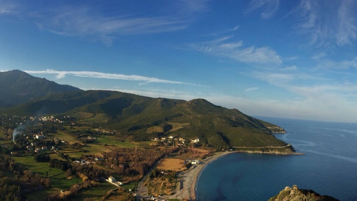 Pietracorbara Apartment | Air-conditioned apartment rental deals LOFT, QUIET site, 1km beach