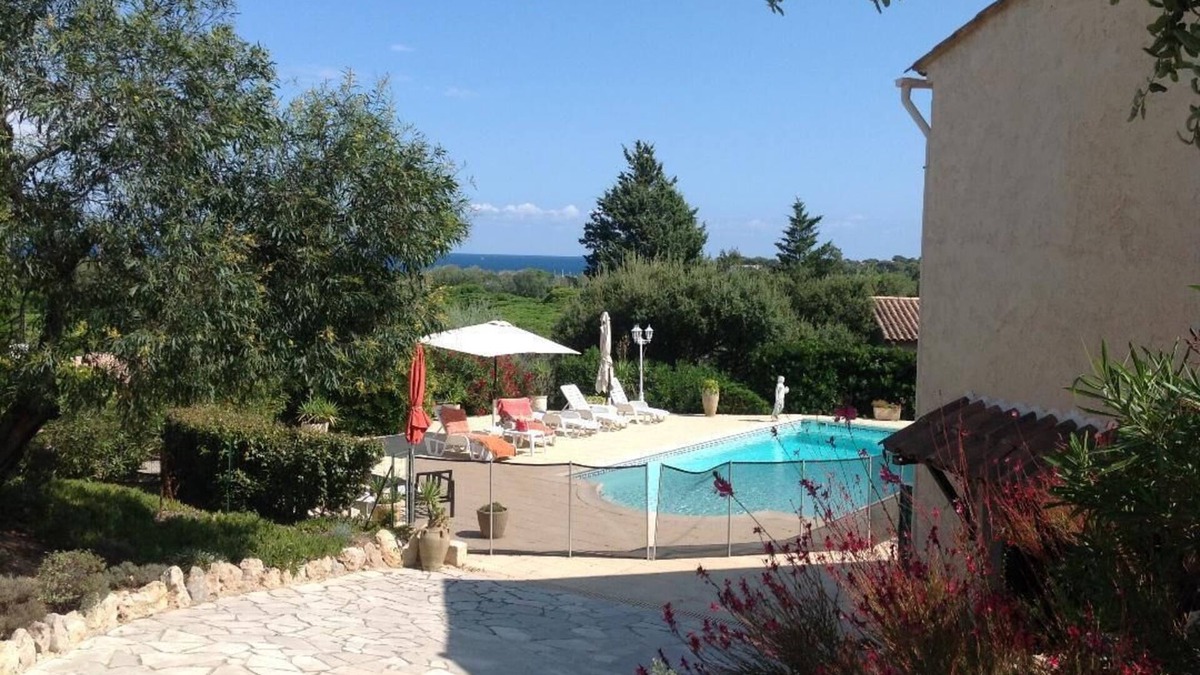 Saint-Aygulf Apartment | Air conditioned apartment, fully equipped, nice, for a good holiday. WIRELESS.