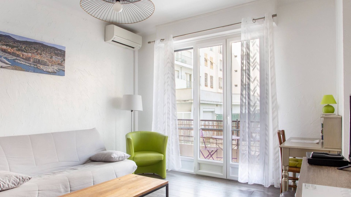 Liberation Apartment | Air-conditioned apartment Libération district