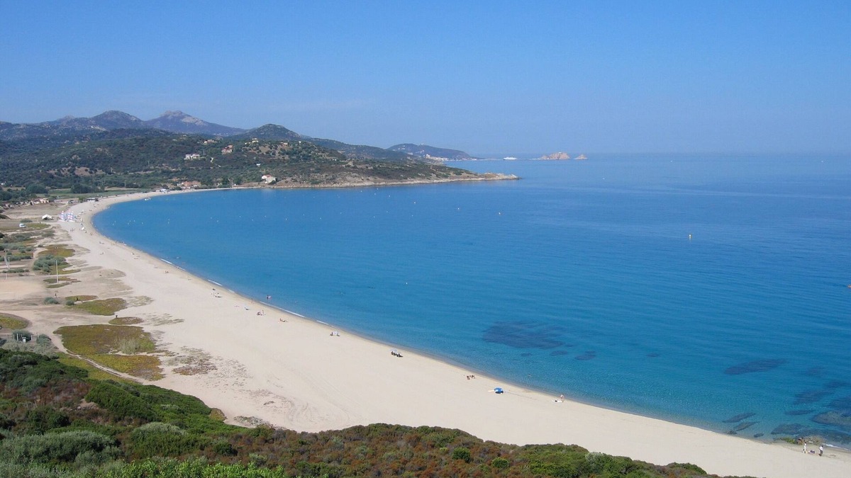 Lozari House | Air-conditioned DUPLEX, ideally located for exploring Corsica, beach 200 m