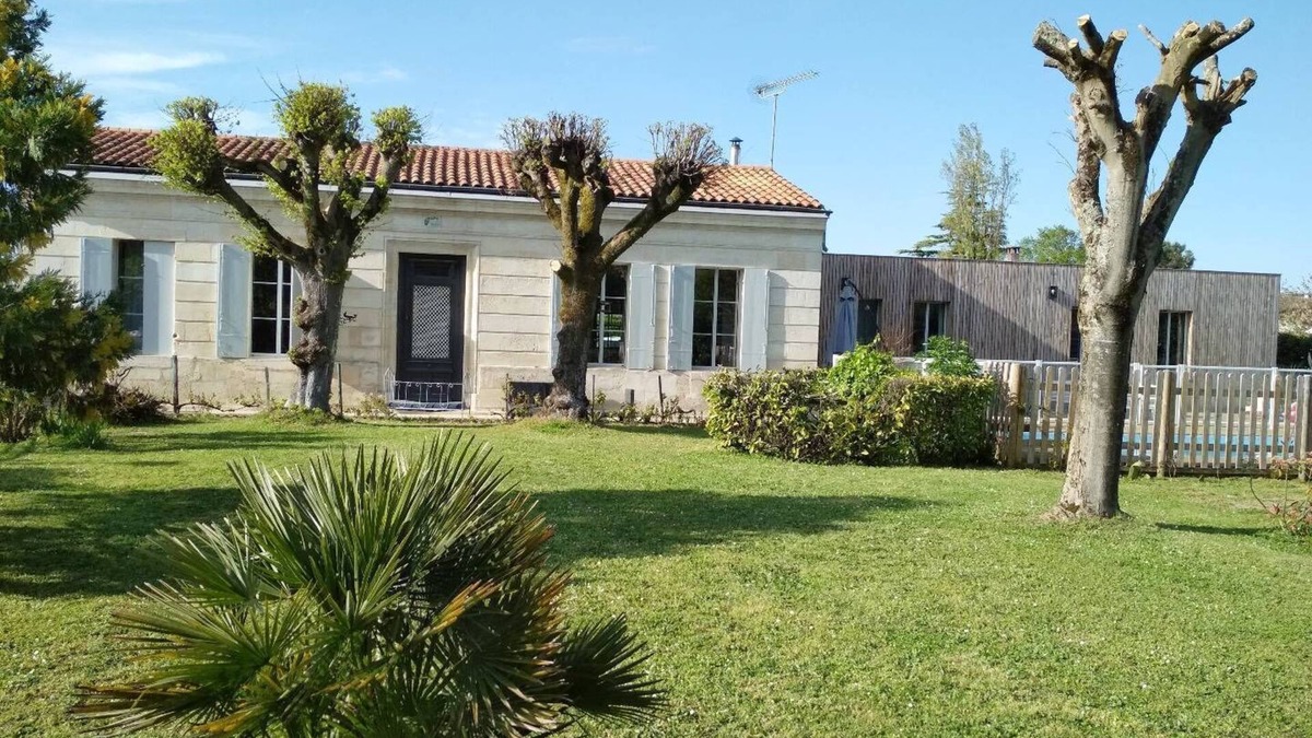 Blanquefort House | Air-conditioned family home just outside Bordeaux