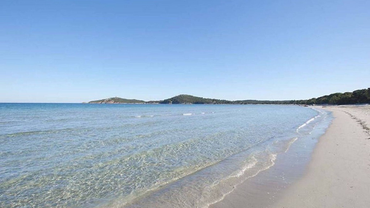 Sorbo-Ocagnano House | Air-conditioned Chalet U Caseddu, 300m from the beach, with terrace and garden.