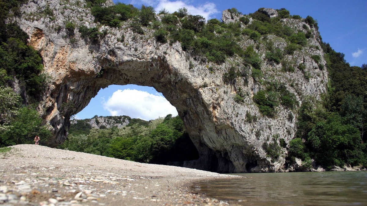 Chauzon House | Air-conditioned house Gorges de l'Ardèche, pets welcome