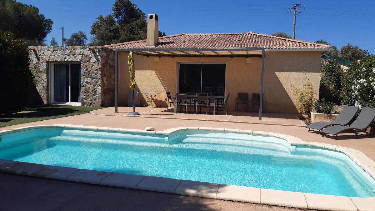 Montegrosso Villa | Air-conditioned Maison de la Plaine with swimming pool and unobstructed view.
