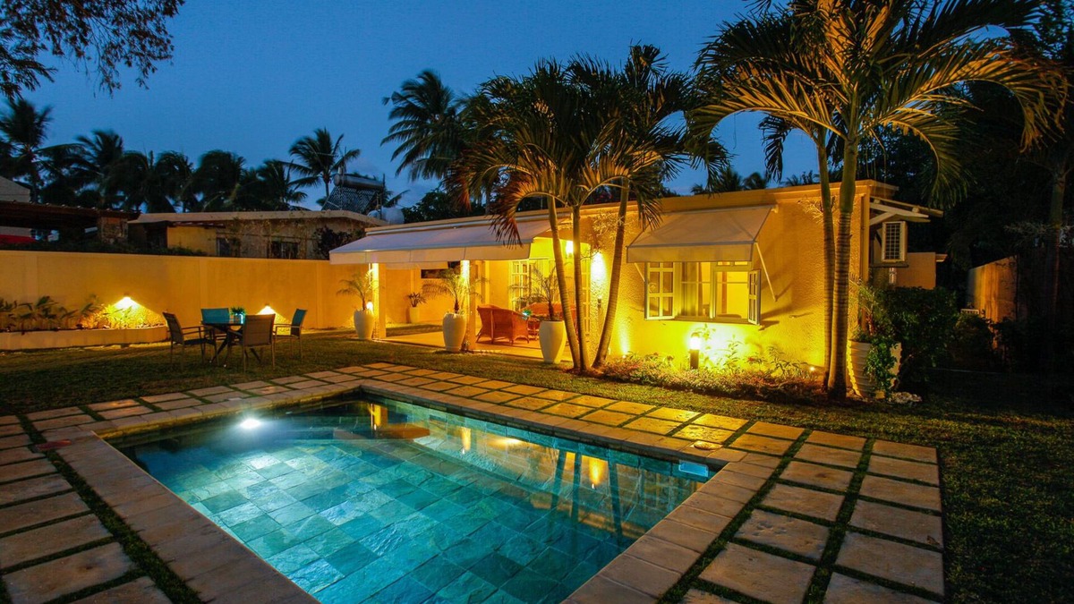 Belle Mare Villa | AIR CONDITIONED VILLA 3 BEDROOMS WITH PRIVATE POOL BELLE MARE PLAGE
