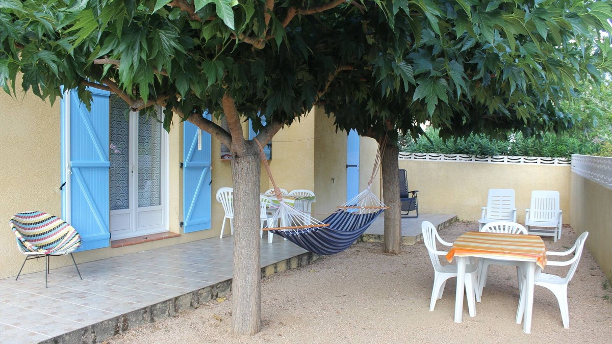 Verghia House | Air-conditioned seaside house