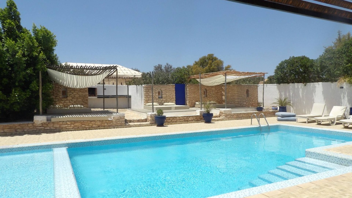 Bou Mkila Villa | Air-conditioned villa with private pool 15 minutes from the beaches