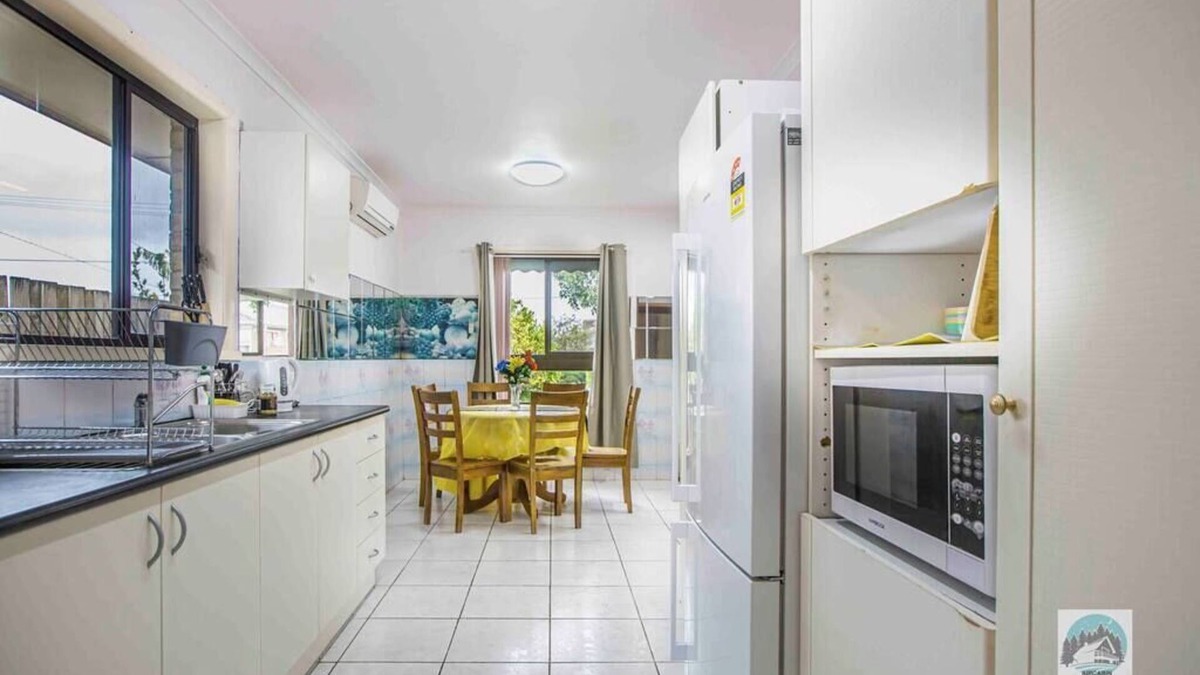 Clayton South House | Aircabin - Clayton South - Cozy - 3 Beds Duplex
