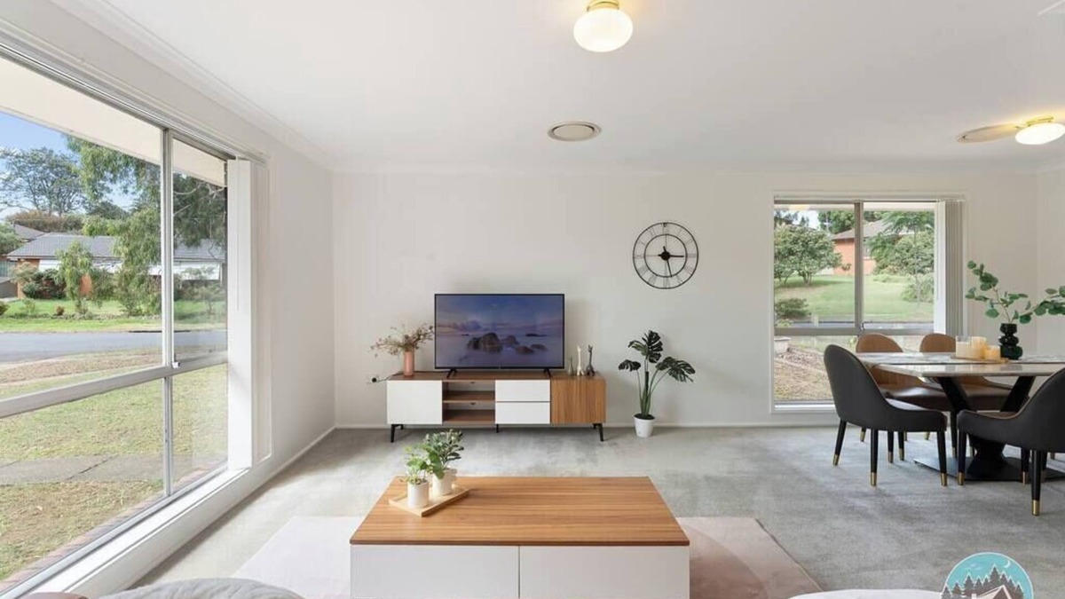 Marayong House | Aircabin - Marayong - Convenient - 3 Beds House