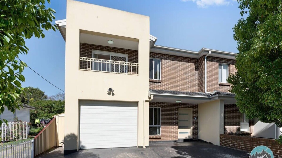 Panania House | Aircabin - Panania - Sydney - Cozy - 5 Beds House