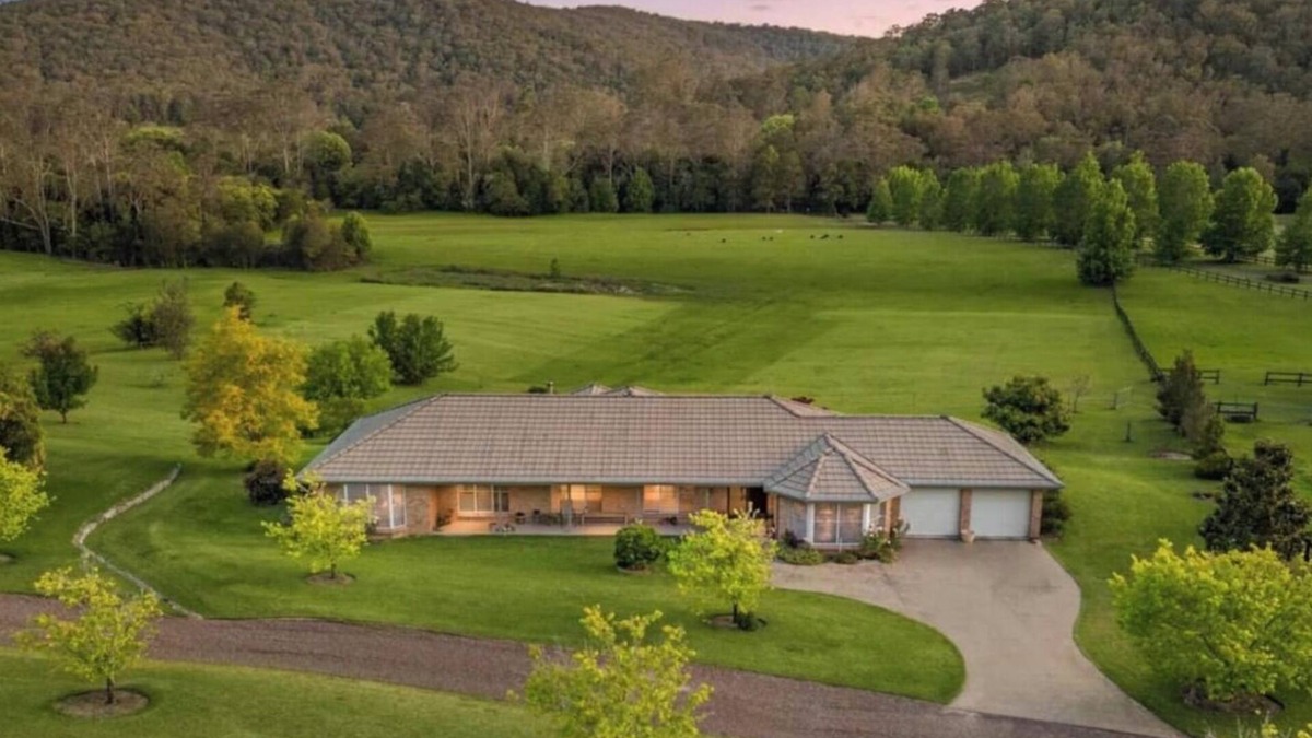 Wyong Creek House | Aircabin - Wyong Creek - Comfy Rural Retreat House