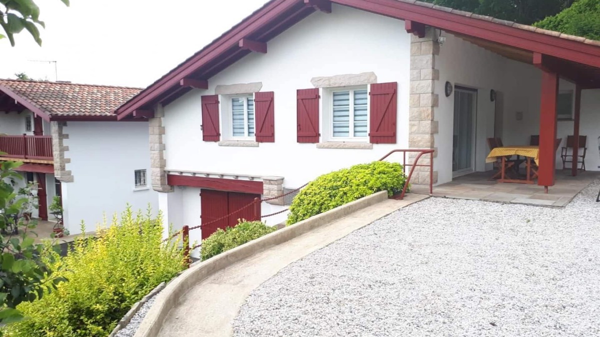 Saint-Pee-sur-Nivelle House | Aire-leku - Saint-pee-sur-nivelle