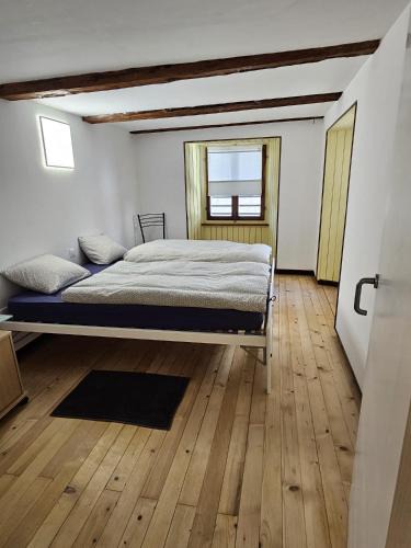 Airolo Apartment | Airolo with private parking