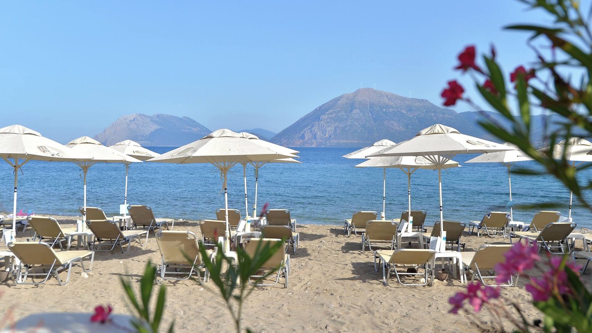 Kastellocampos Hotel | Airotel Achaia Beach