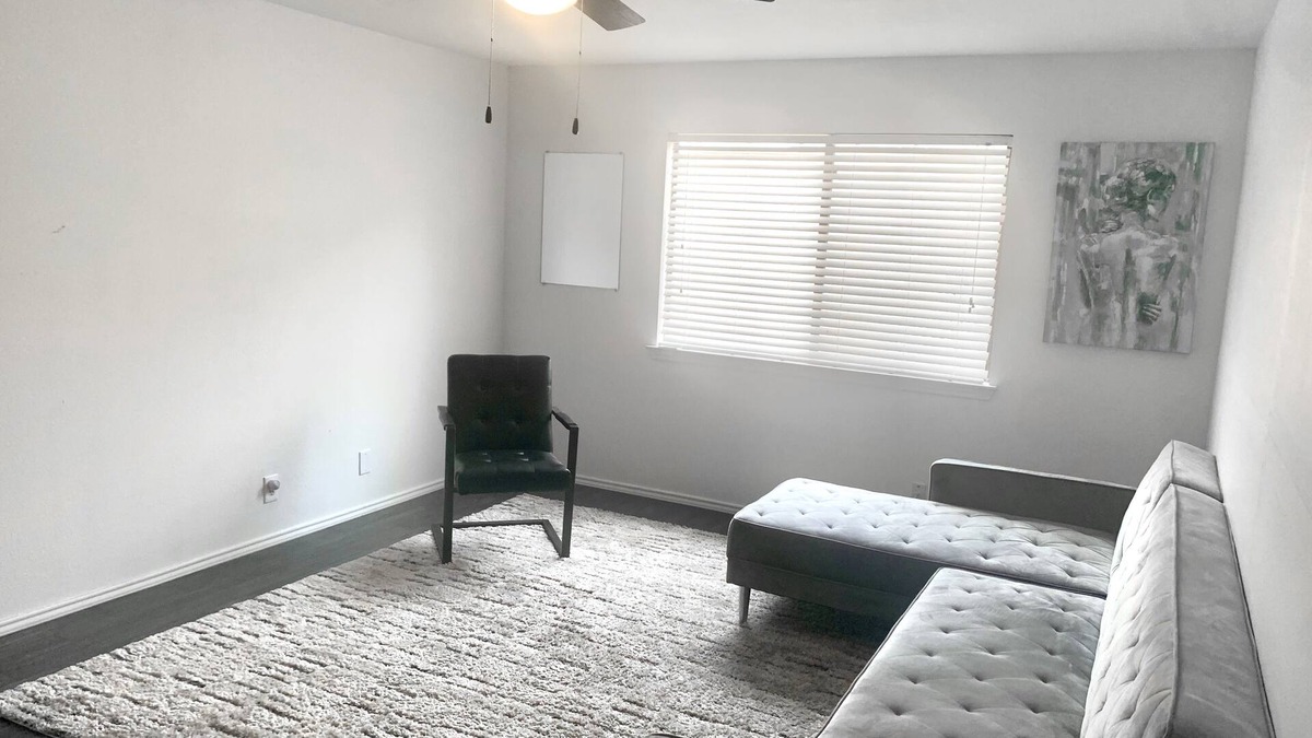 North San Antonio - SAT House | Airport<10min - Riverwalk<20min - 2BR Units, Up to 3 Guests