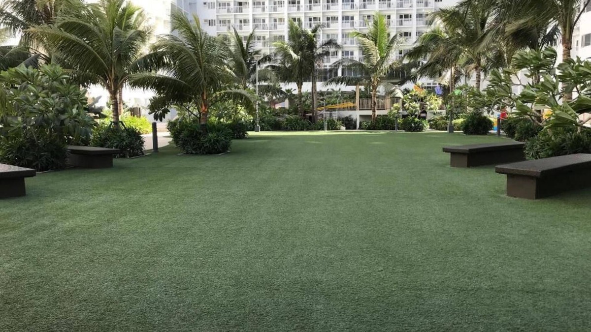 Pasay Hotel | Airport , Mall of Asia and Moa Arena Condo PICC and US Embassy Nearby