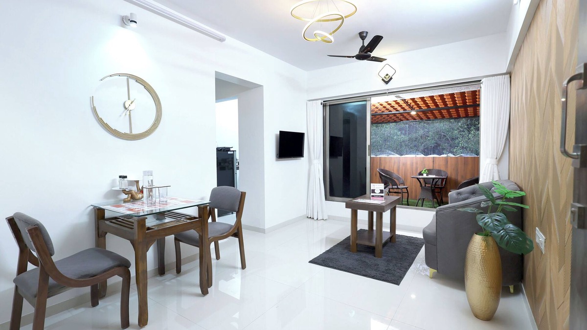Andheri East Apartment | Airport Proximity & Compact 1BHK for Health Stays