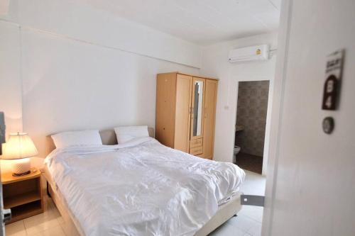 Srisa Chorakhe Noi Apartment | Airport View Apartment Cozy room near Airport