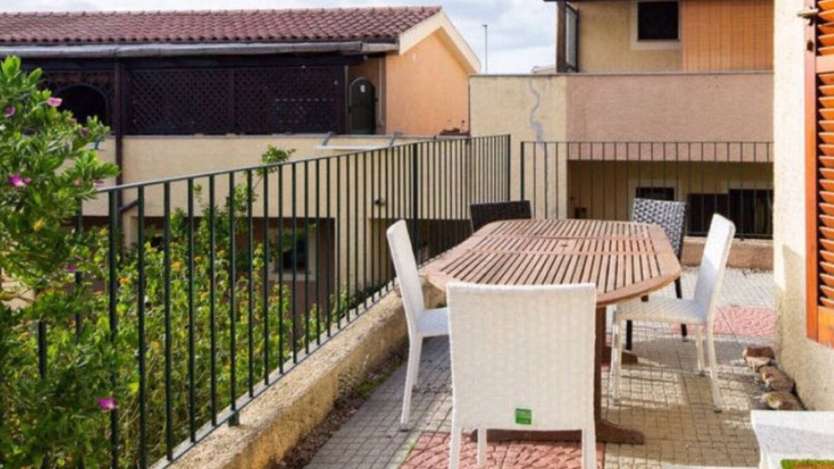 Olbia Apartment | AIRPORTby walkCOMM.CENTERharbourBUS-SHUTTLE-WI FI-GARDEN-free PARK-WASH MAircon