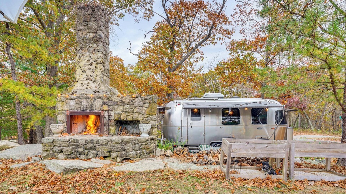 Gloucester House | Airstream & Ocean View: Unique Gloucester Getaway