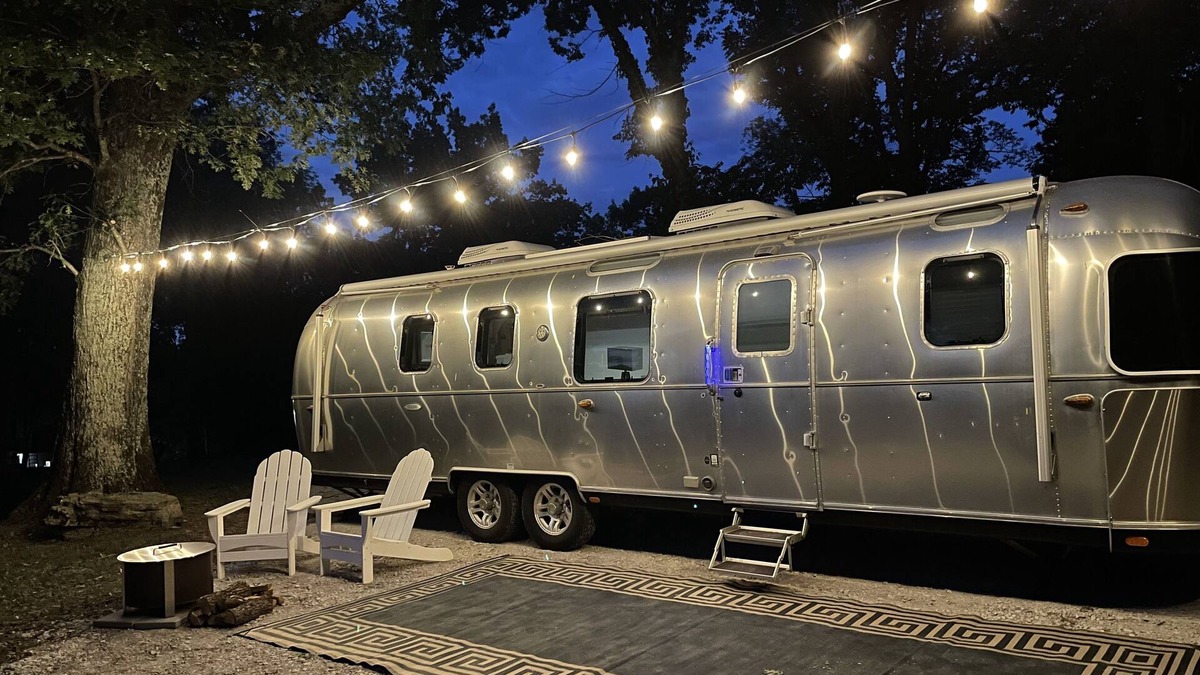 Thompson's Station House | Airstream RV - Close to Nashville, yet tucked away from the bustle