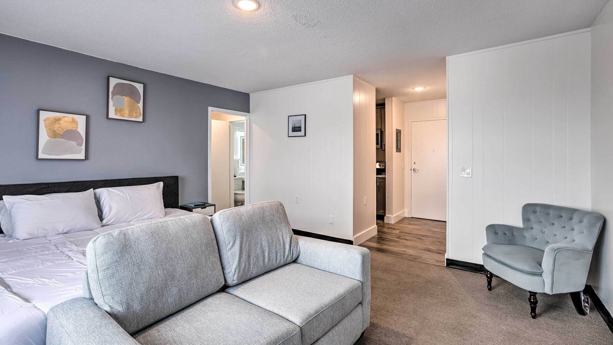 Gadsden Apartment | Airy Apt Situated in the Coosa River Area!