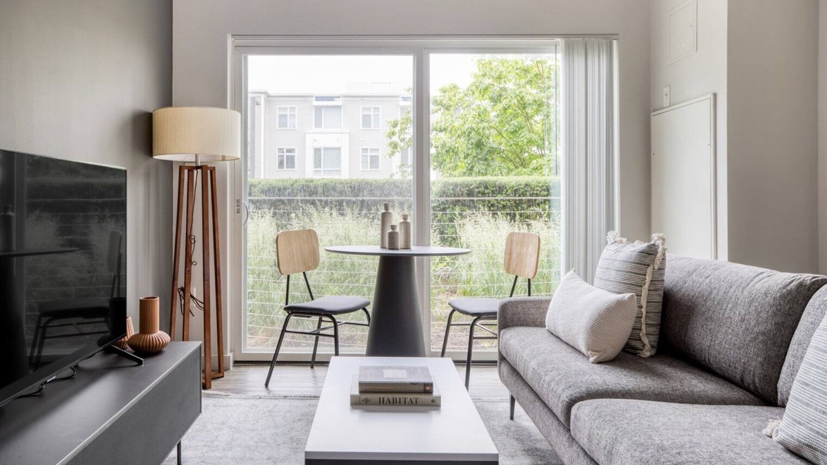 Cambridgeport Apartment | Airy Cambridgeport 1BR w/W/D & Gym, near Boston U & MIT, by Blueground
