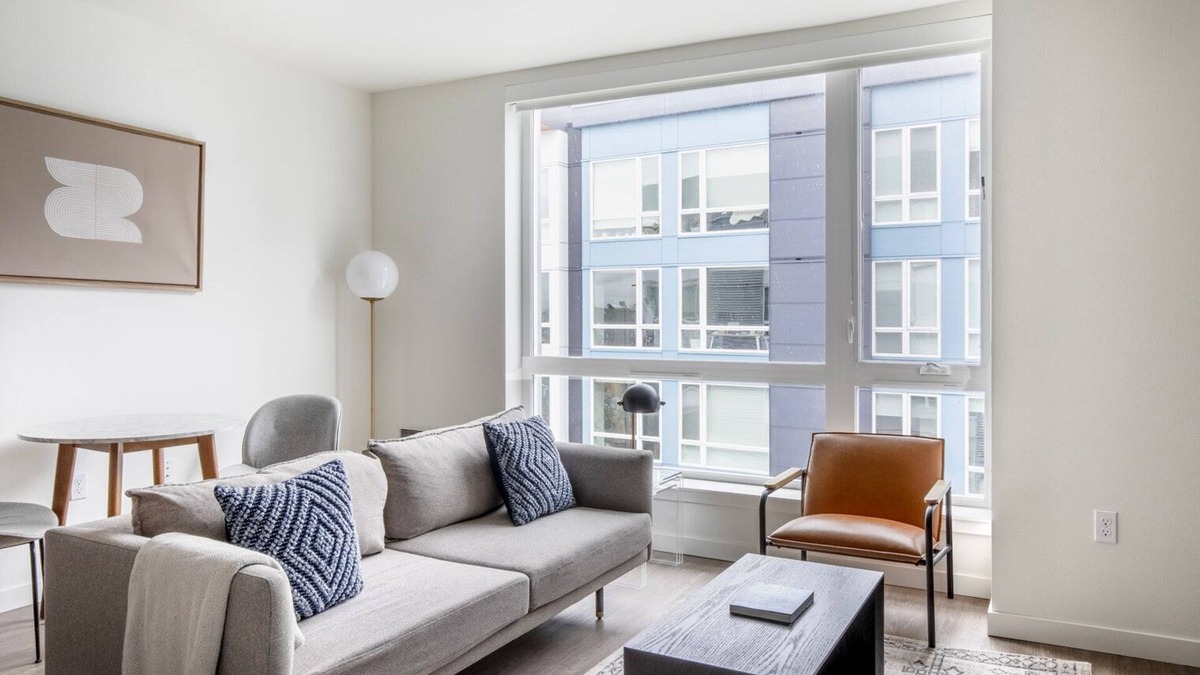 Yesler Terrace Apartment | Airy First Hill 1BR w/Gym, BBQ & Lounge, nr soccer field, by Blueground