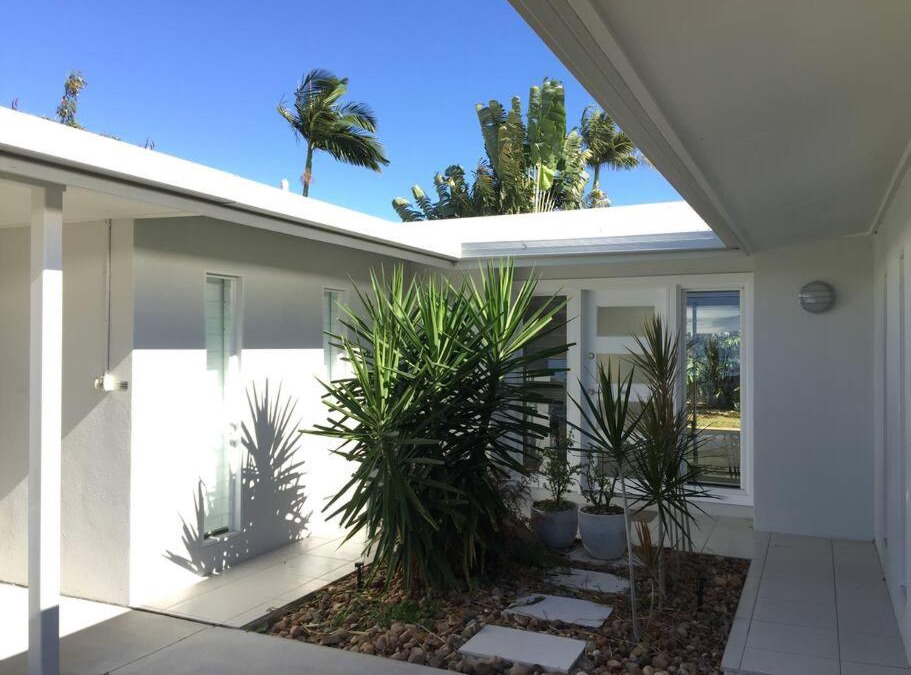 Kirwan House | Airy Home - 3 Bedrooms & Office