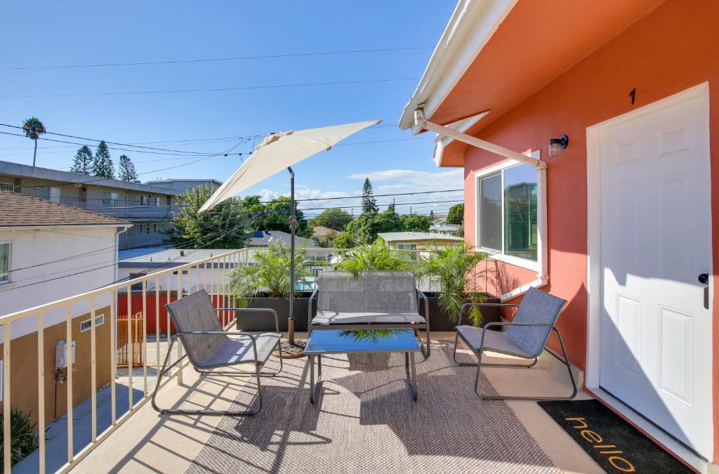 Zaferia Apartment | Airy Long Beach Condo Rental 2 Mi to Ocean!