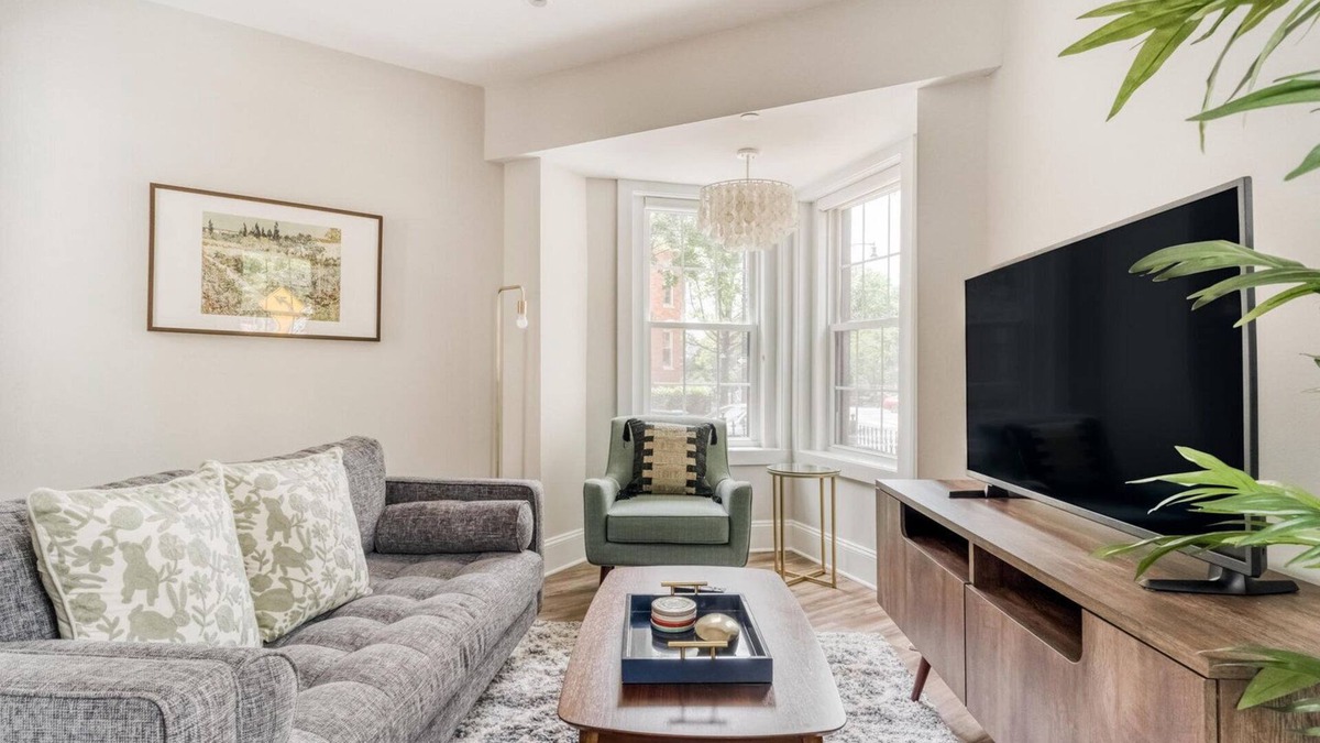 U Street Corridor House | Airy U Street 1BR w/W/D, nr Subway, Park & Dining, by Blueground