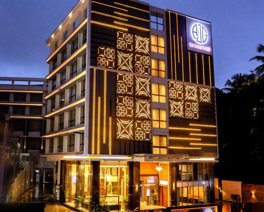 Hampankatta Hotel | AJ Grand Hotel
