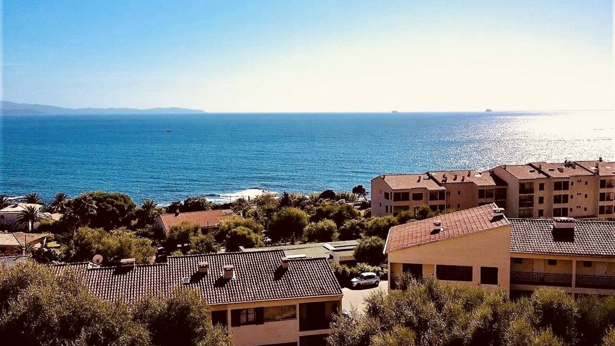 Ajaccio Apartment | AJACCIO STUDIO VUE MER 200 M PLAGE