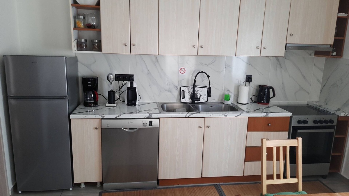 Ioannina Apartment | AkisPlace. n3 bedroom apt fully rennovated, cozy and comfortable place to stay.
