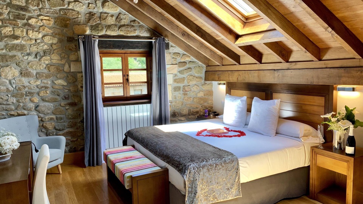 Llerana Hotel | Akla Hotel Suites Valles Pasiegos
