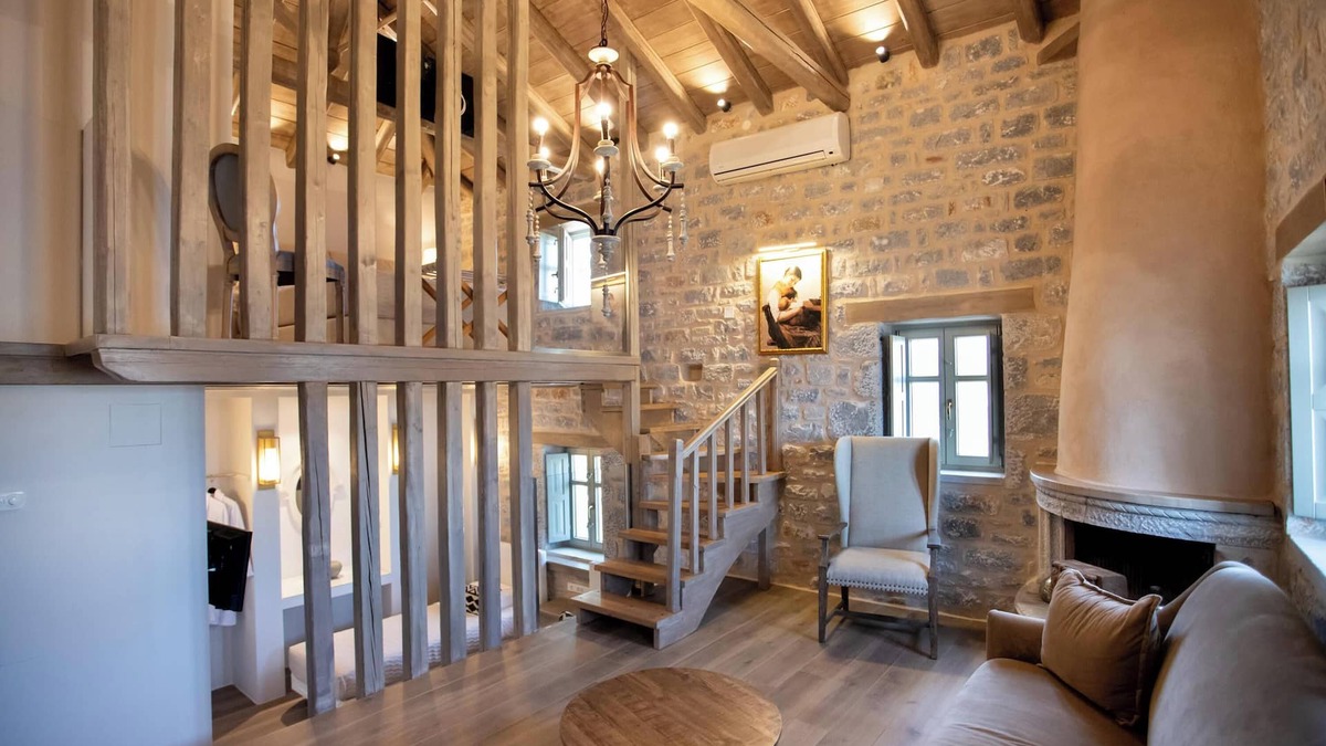 Karavostasi House | Akrolithi Guesthouse