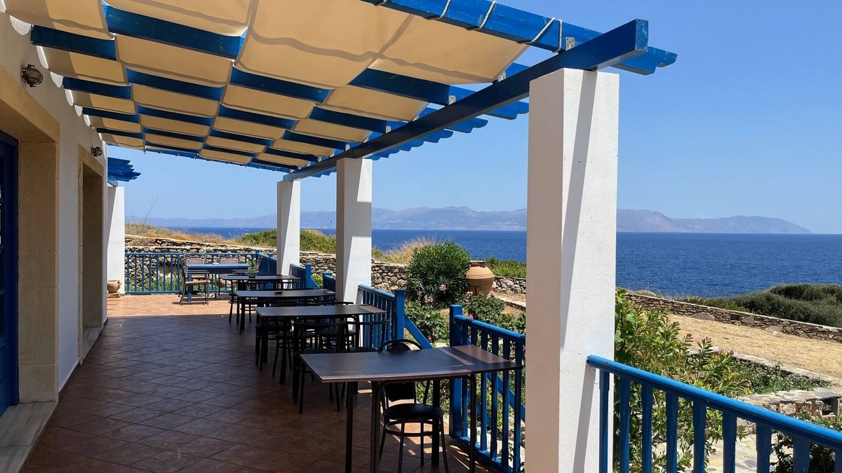 Platia Ammos Apartment | AKROTIRI