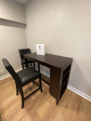 South Central Omaha Apartment | Aksarben Modern 1Bed ground level with parking