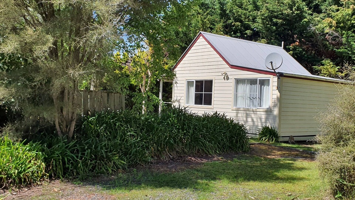 Martinborough Cottage | Akupe Cottage, Martinborough
