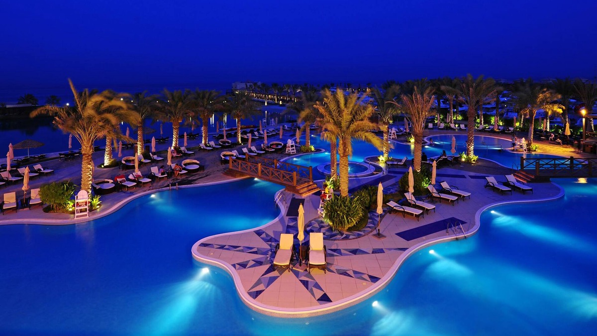 Sitra Hotel | Al Bander Hotel & Resort