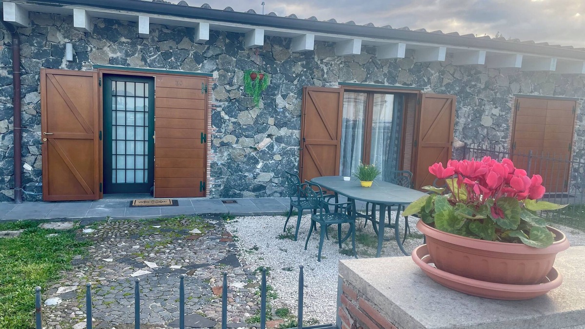 Frascati House | Al Borgo - Borsari Estate Nestled in a picturesque hamlet.