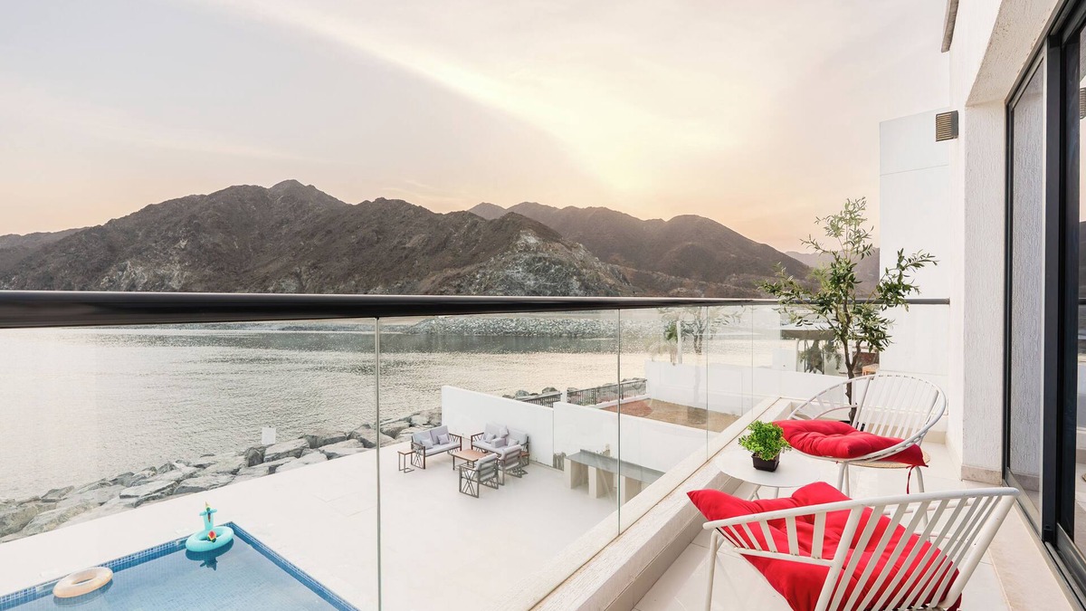 Al-Fujairah Villa | Al Dana Vitamin Sea Villa Spacious 5-bedroom villa in Fujairah with Private pool