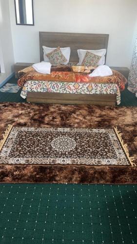 Nishat-Shalimar Bed & Breakfast | Al Mubeen home stay